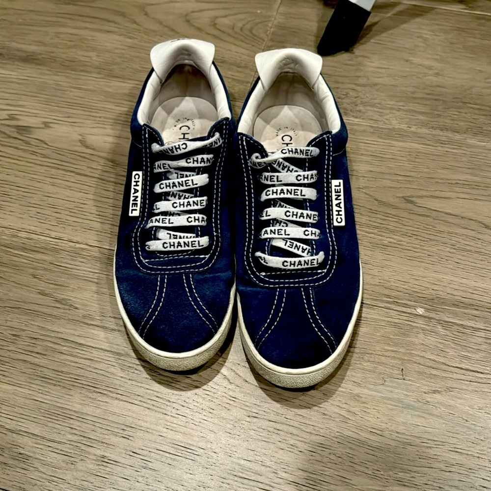 Suede blue sneakers